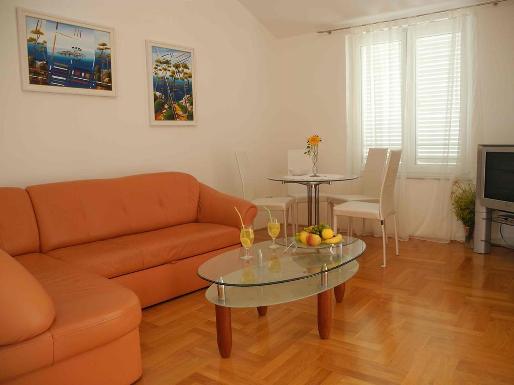 Apartments Antonela Jezera Bagian luar foto