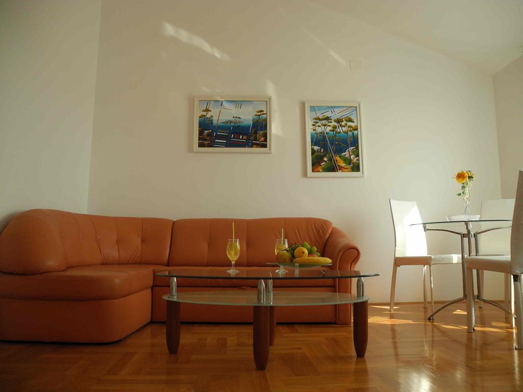 Apartments Antonela Jezera Bagian luar foto